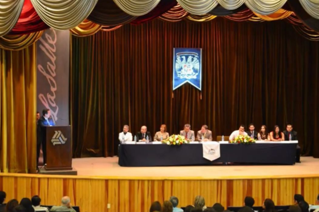 presentacion de la conferencia del 1er congreso CORMED